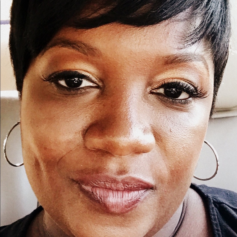 Meet your Posher, Tonya